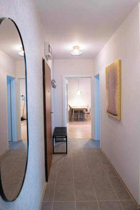 Oslo: A Modern Furnished With Parking דירה